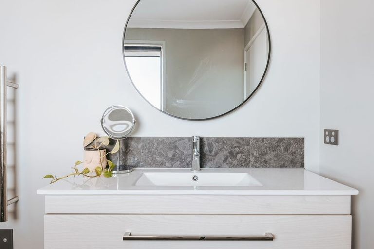 Photo of property in 5 Wairere Rise, Omokoroa, 3114