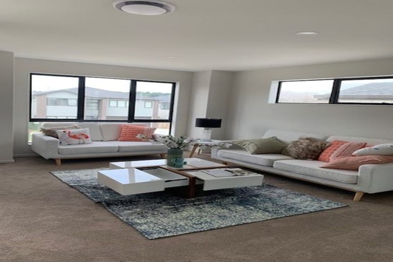 Photo of property in 7 Ballinabreen Road, Flat Bush, Auckland, 2019