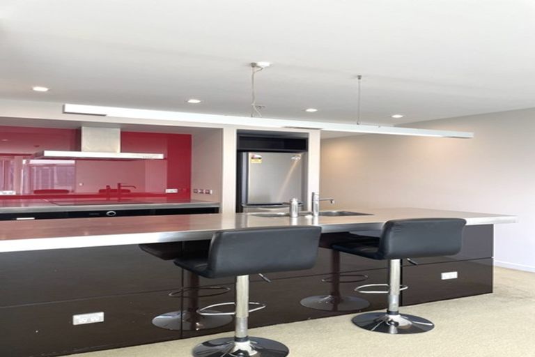 Photo of property in Piermont Apartments, 5c/82 Cable Street, Te Aro, Wellington, 6011