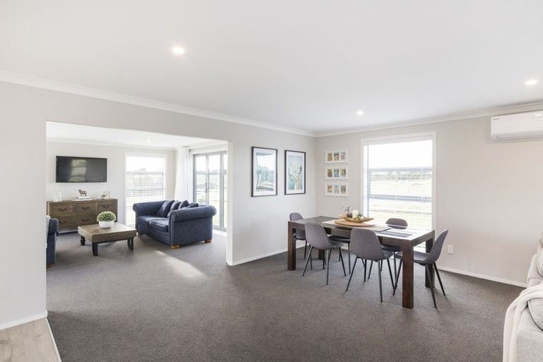 Photo of property in 23 Managhs Road, Halcombe, Feilding, 4775