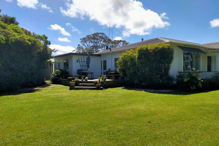 Photo of property in 233 Aorangi Road, Aorangi, Feilding, 4775