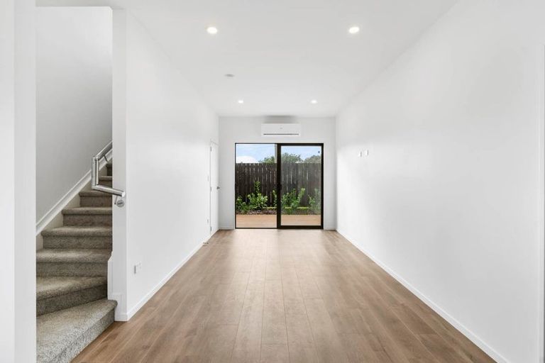 Photo of property in 13e Von Sturmer Street, Mangere East, Auckland, 2024