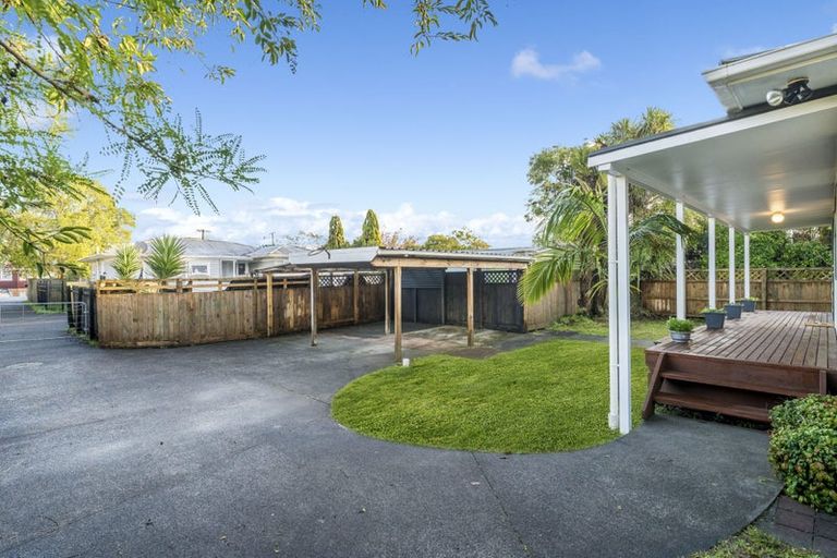 Photo of property in 52a Metcalfe Road, Ranui, Auckland, 0612