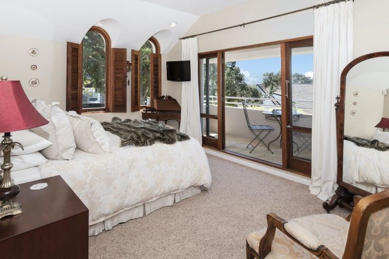 Photo of property in 16a Burford Place, Mellons Bay, Auckland, 2014