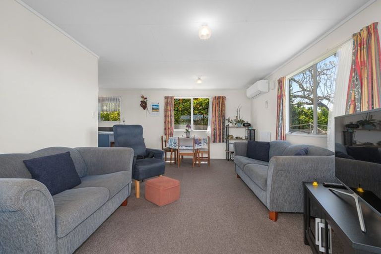 Photo of property in 38 Queen Road, Bellevue, Tauranga, 3110