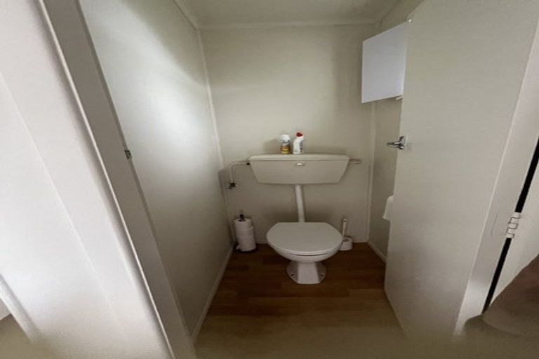 Photo of property in 1/7 Settlement Road, Papakura, 2110