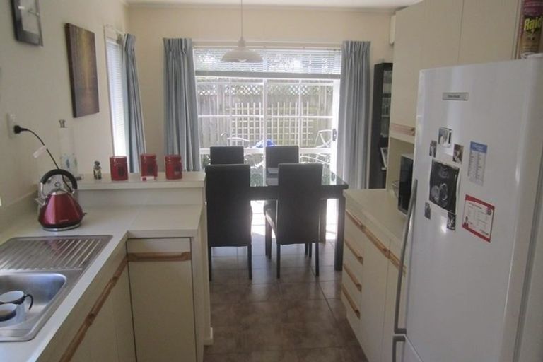 Photo of property in 1/169 Whites Line East, Waiwhetu, Lower Hutt, 5010