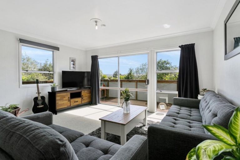 Photo of property in 2/44 Hinekura Avenue, Taupo, 3330