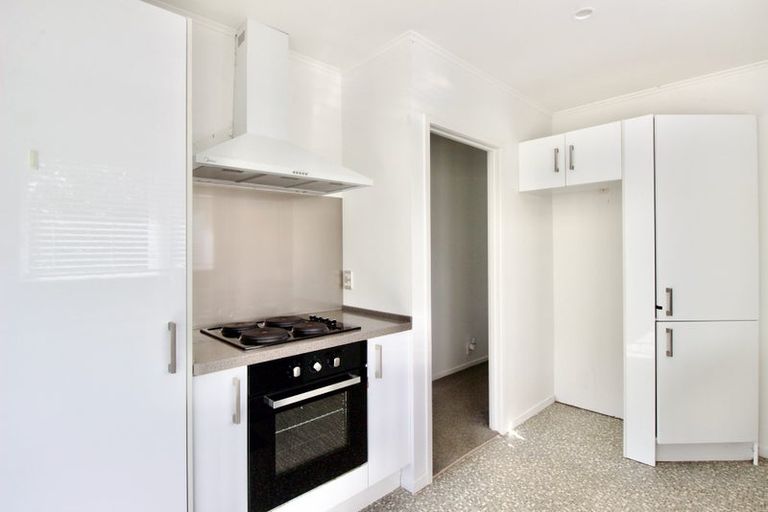 Photo of property in 3b Lake Pupuke Drive, Takapuna, Auckland, 0622