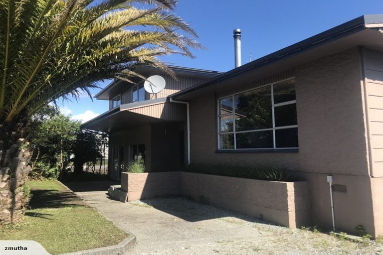 Photo of property in 58 Kaniere Road, Hokitika, 7811