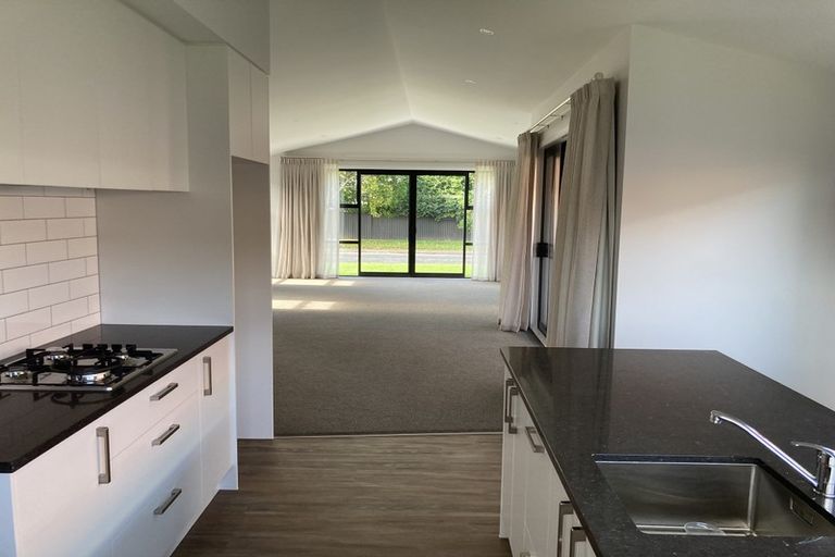 Photo of property in 6 Taylor Street, Cambridge, 3434