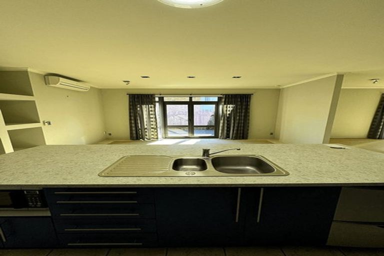 Photo of property in 127 Victoria Street, Cambridge, 3434