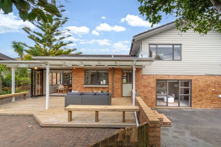 Photo of property in 19 Cornelian Crescent, Half Moon Bay, Auckland, 2012