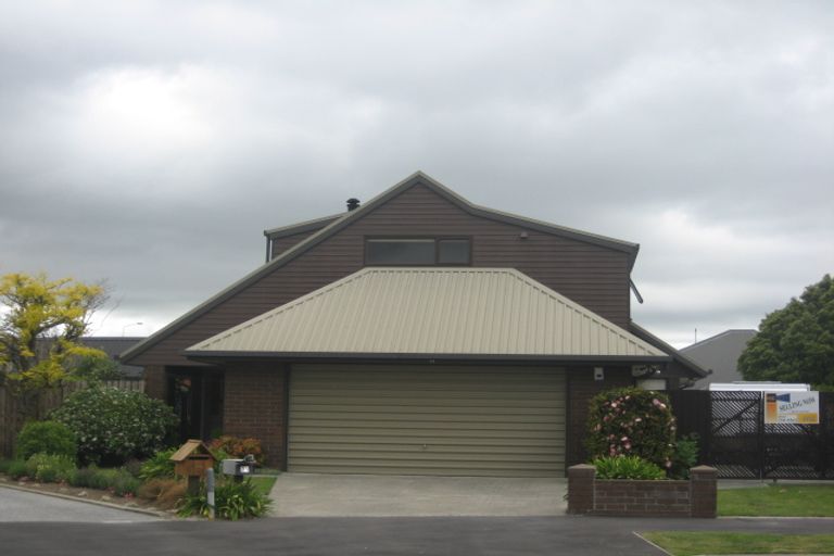 Photo of property in 21 Tivoli Place, Bishopdale, Christchurch, 8053