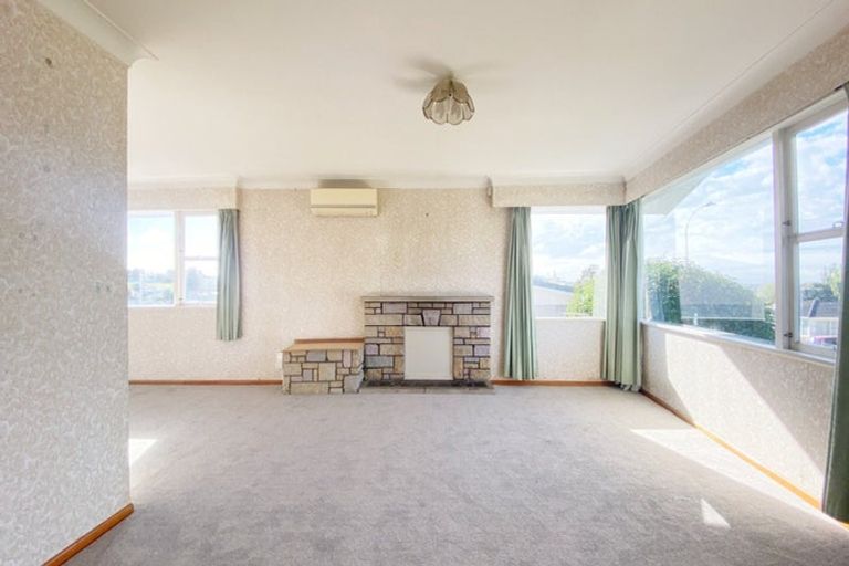 Photo of property in 58 Marlborough Avenue, Glenfield, Auckland, 0629