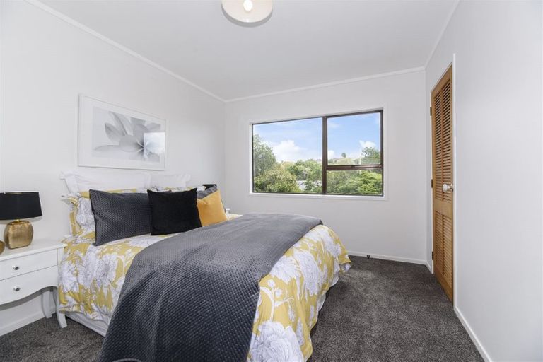 Photo of property in 1 Kallista Place, Browns Bay, Auckland, 0630
