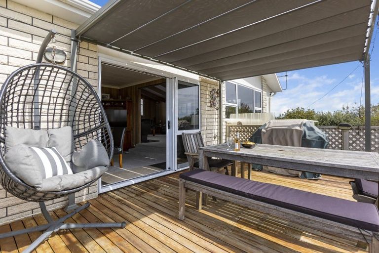 Photo of property in 41 Discovery Place, Marfell, New Plymouth, 4310