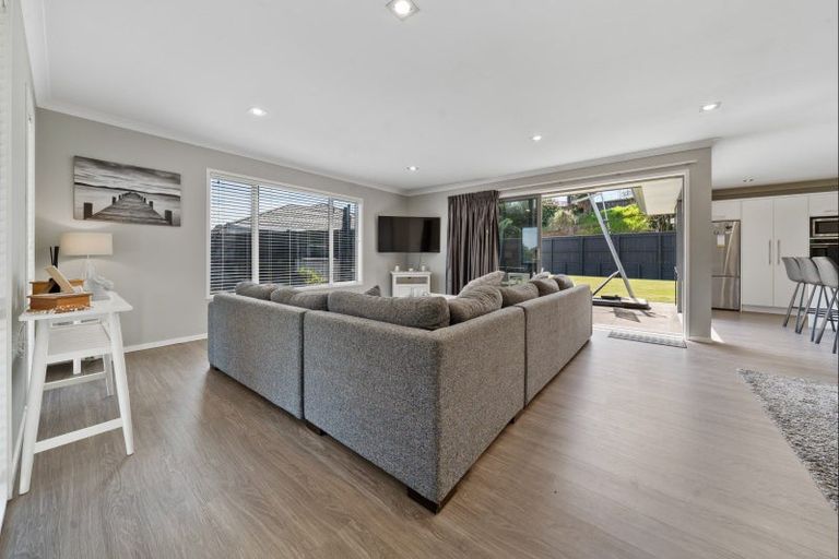 Photo of property in 3 Margaret Alice Close, Whalers Gate, New Plymouth, 4310