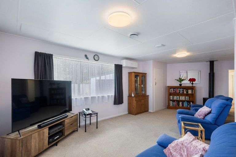 Photo of property in 12 Stuckey Street, Levin, 5510