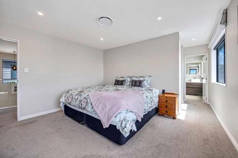 Photo of property in 5 Keel Street, Long Bay, Auckland, 0630