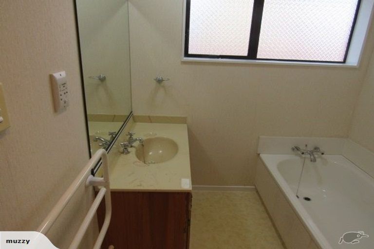 Photo of property in 4a Richmond Street, Wallaceville, Upper Hutt, 5018