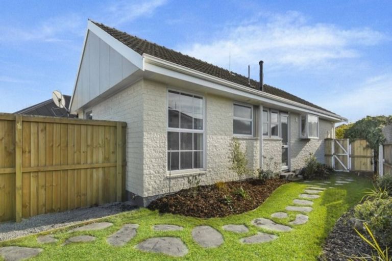 Photo of property in 19 Endeavour Street, North New Brighton, Christchurch, 8083