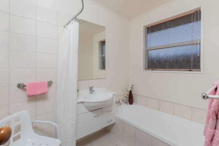 Photo of property in 1/1 Glenbyre Place, Bromley, Christchurch, 8062