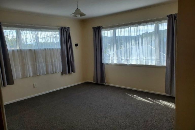 Photo of property in 29 Braithwaite Street, Karori, Wellington, 6012