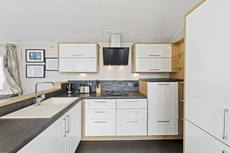 Photo of property in 5 Jontue Place, Clover Park, Auckland, 2019
