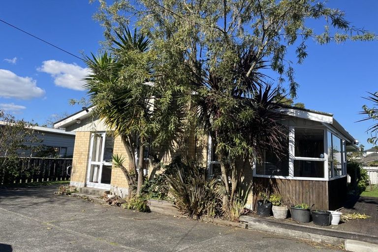 Photo of property in 1/4 Campbell Place, Papakura, 2110