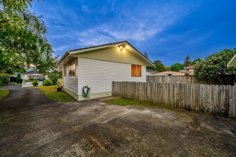 Photo of property in 4 Tangelo Place, Bucklands Beach, Auckland, 2012