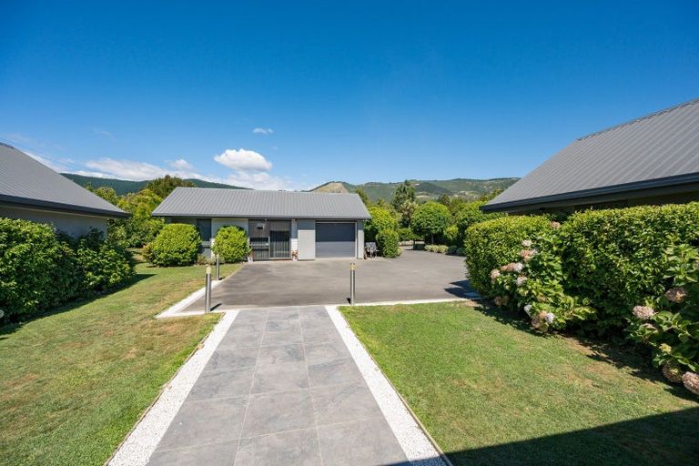 Photo of property in 2 Ashfield Place, Richmond, 7020