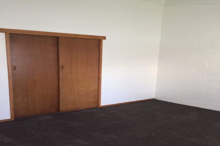 Photo of property in 2/156 Hutchinson Avenue, New Lynn, Auckland, 0600