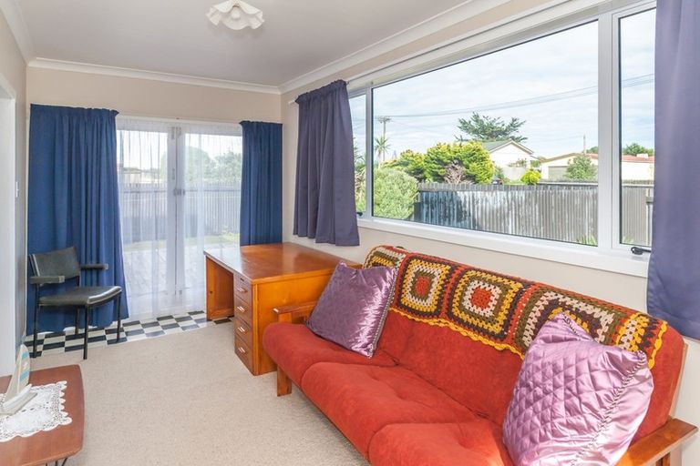 Photo of property in 11a Rangitane Street, Himatangi Beach, Foxton, 4891