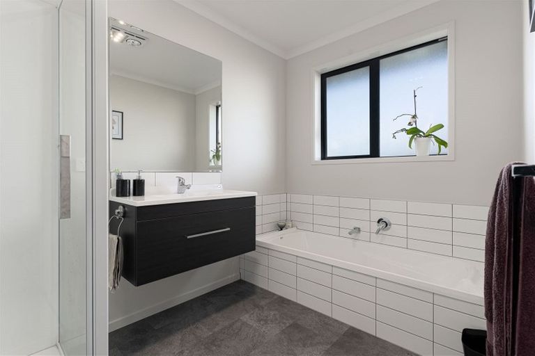 Photo of property in 96 Solway Crescent, Solway, Masterton, 5810