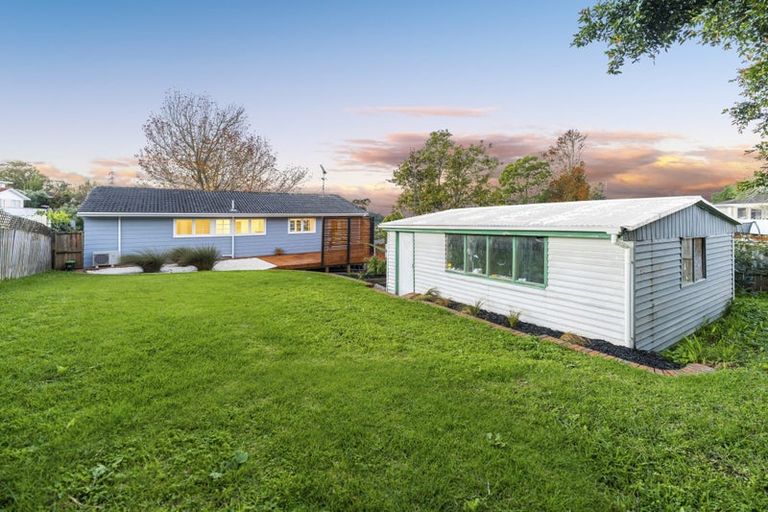 Photo of property in 37 Keegan Drive, Massey, Auckland, 0614
