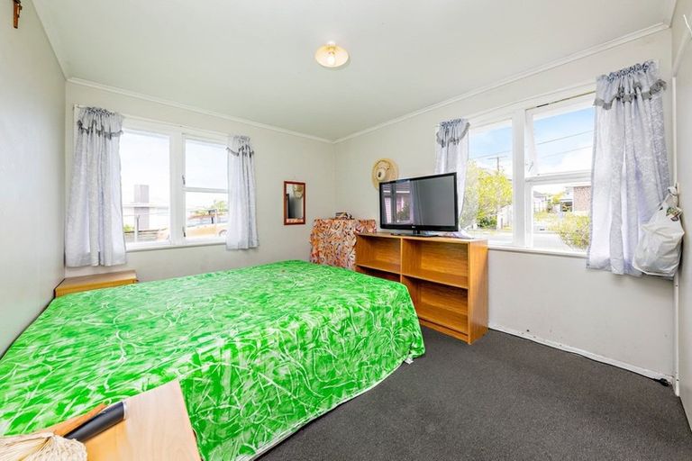 Photo of property in 6 Fisher Crescent, Otara, Auckland, 2023