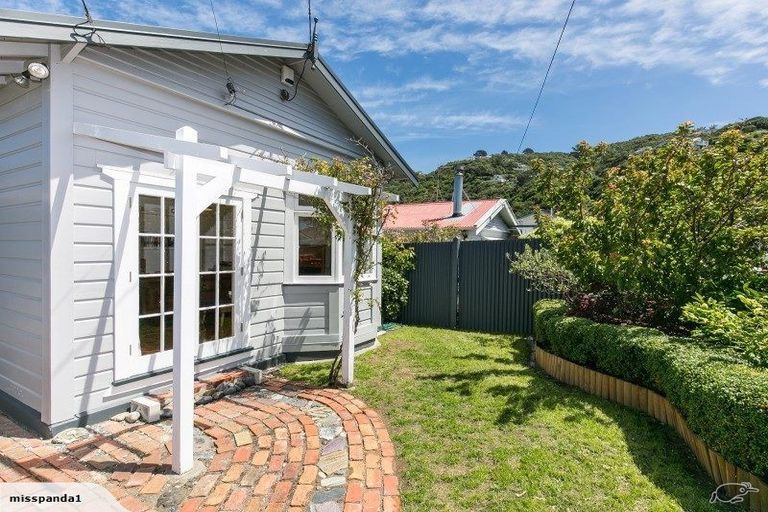 Photo of property in 13 Toru Street, Lyall Bay, Wellington, 6022