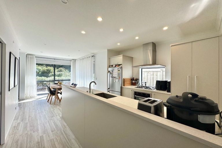 Photo of property in 13 Matairangi Avenue, Totara Heights, Auckland, 2105