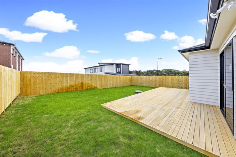Photo of property in 3 Paripari Street, Flat Bush, Auckland, 2019