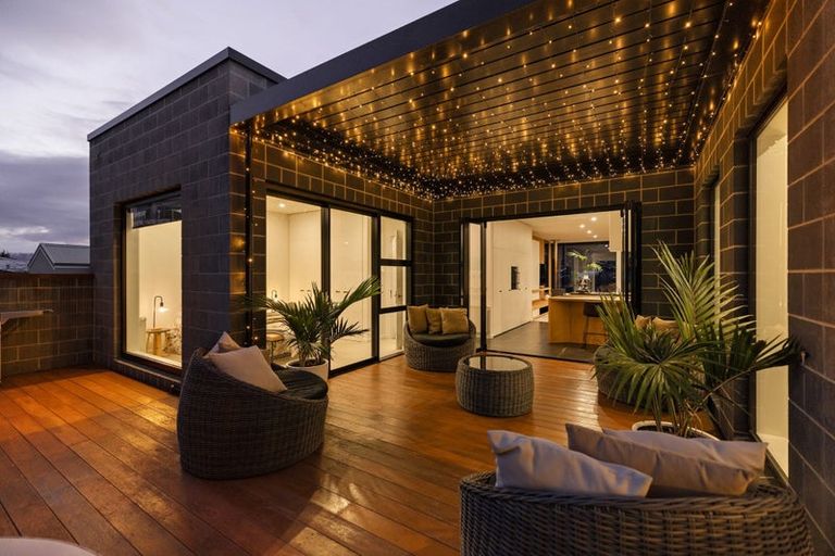 Photo of property in 594 Peninsula Road, Kelvin Heights, Queenstown, 9300