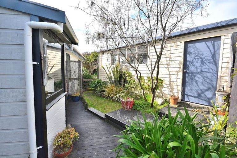 Photo of property in 1 Trig Hill Terrace, Waikanae Beach, Waikanae, 5036