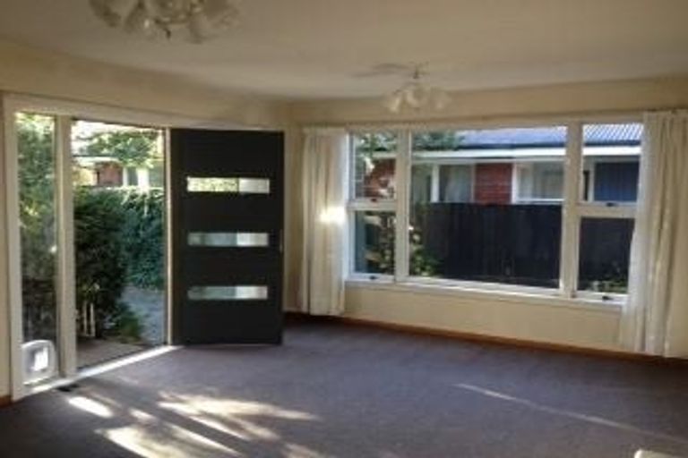 Photo of property in 54 Peer Street, Upper Riccarton, Christchurch, 8041