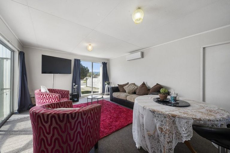 Photo of property in 43 Michael Road, Paraparaumu Beach, Paraparaumu, 5032