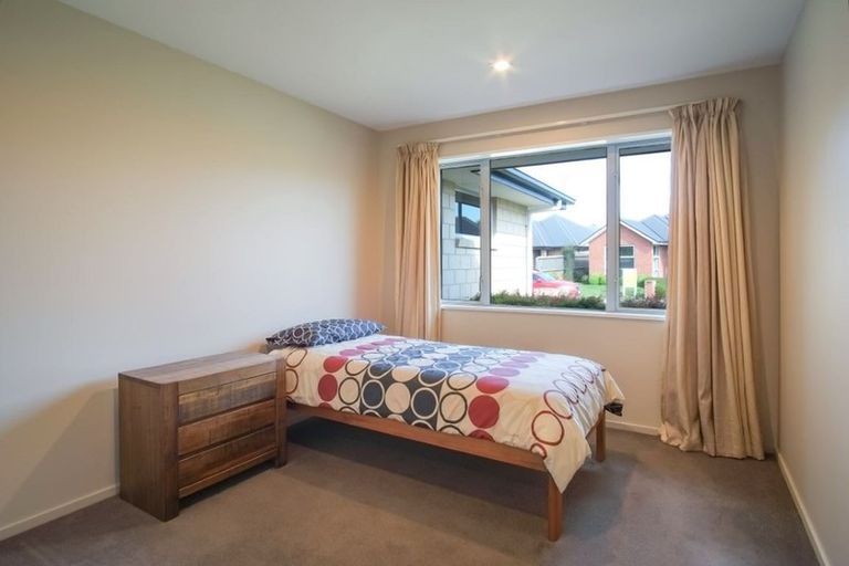 Photo of property in 12 Jacques Way, Yaldhurst, Christchurch, 8042