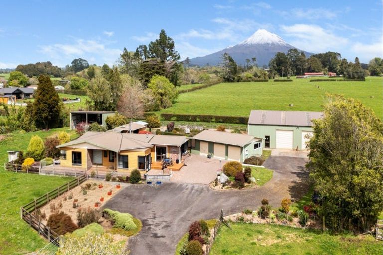 Photo of property in 51a Maire Street, Inglewood, 4330