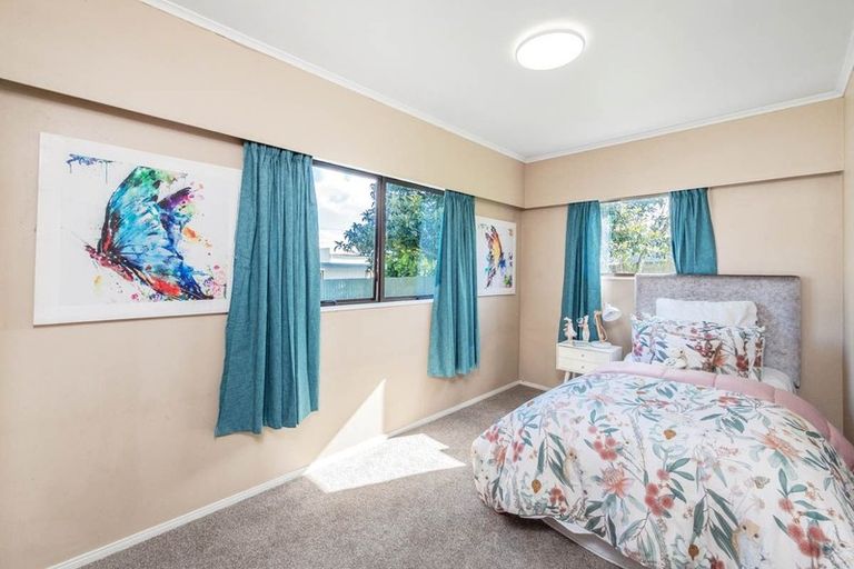 Photo of property in 2/4 Albert Street, Papakura, 2110