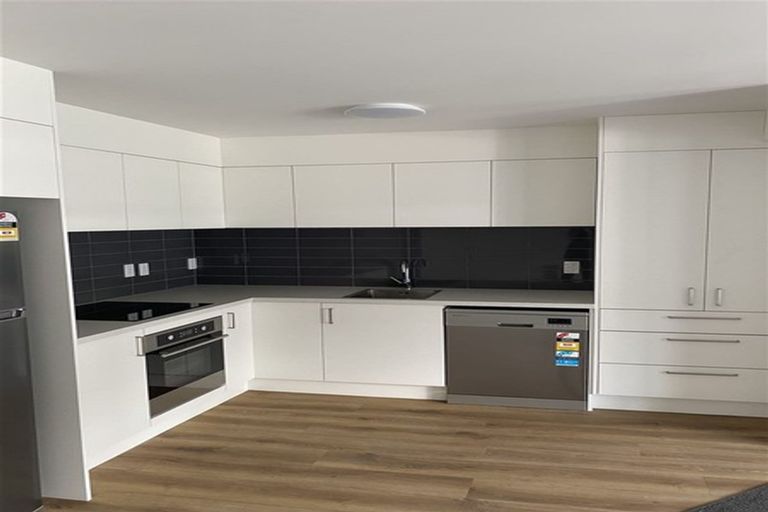 Photo of property in Amuri Park Apartments, 14/280 Bealey Avenue, Christchurch Central, Christchurch, 8013