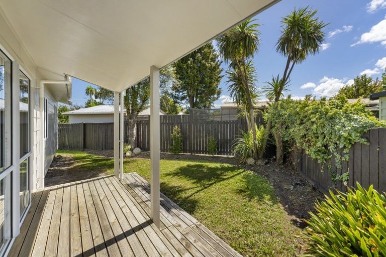 Photo of property in 5 Newton Place, Westbrook, Palmerston North, 4412