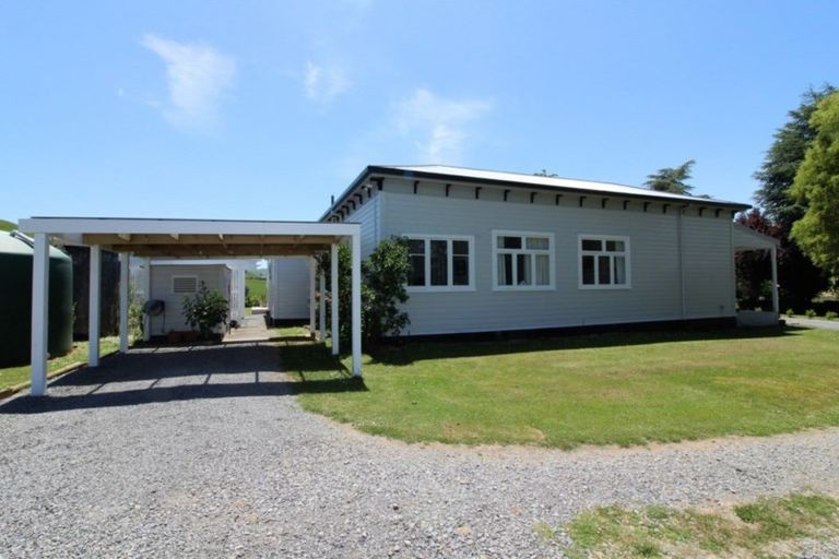 Photo of property in 7685 State Highway 1, Taihape, 4794